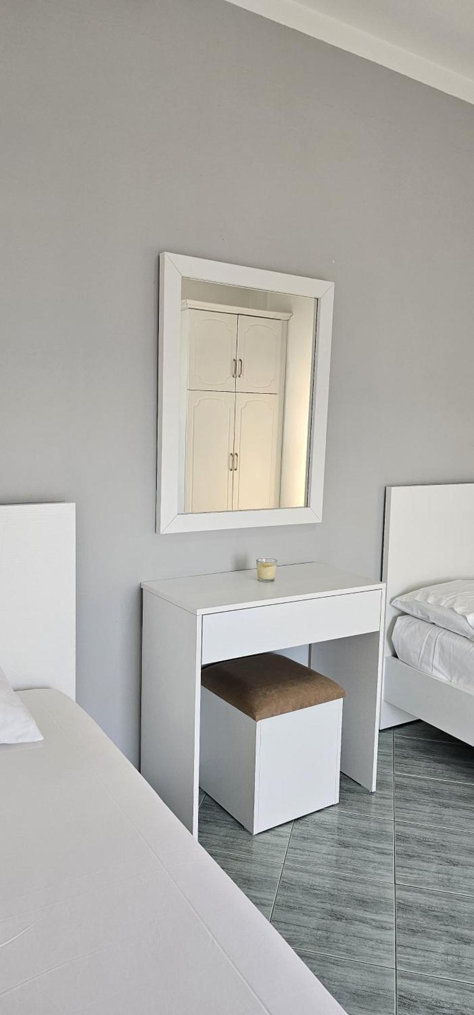 Joen Apartments Sarandë Esterno foto